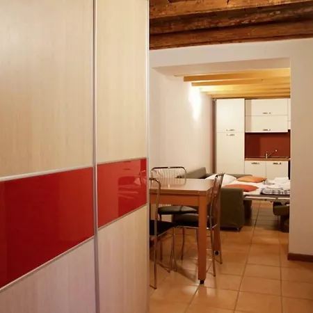 Lena Studio Flat Appartement *
